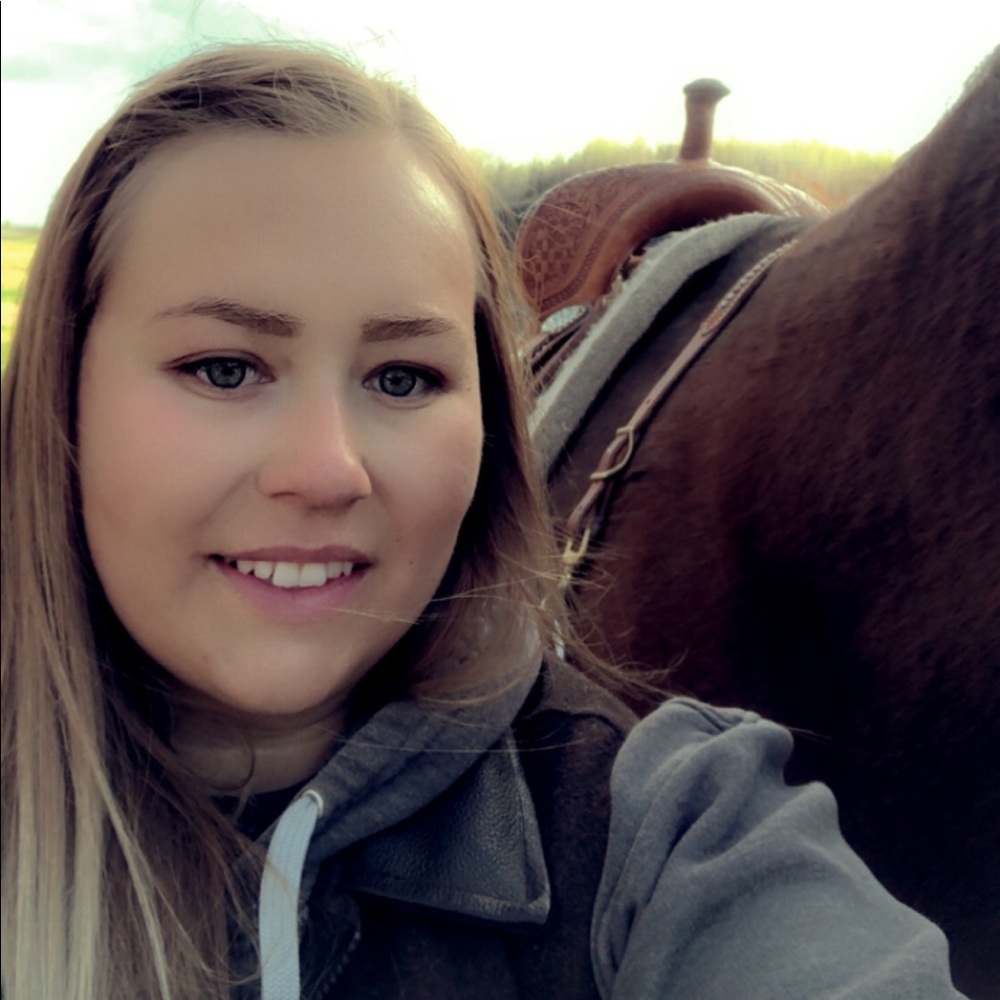 Meet your Posher, Breanna